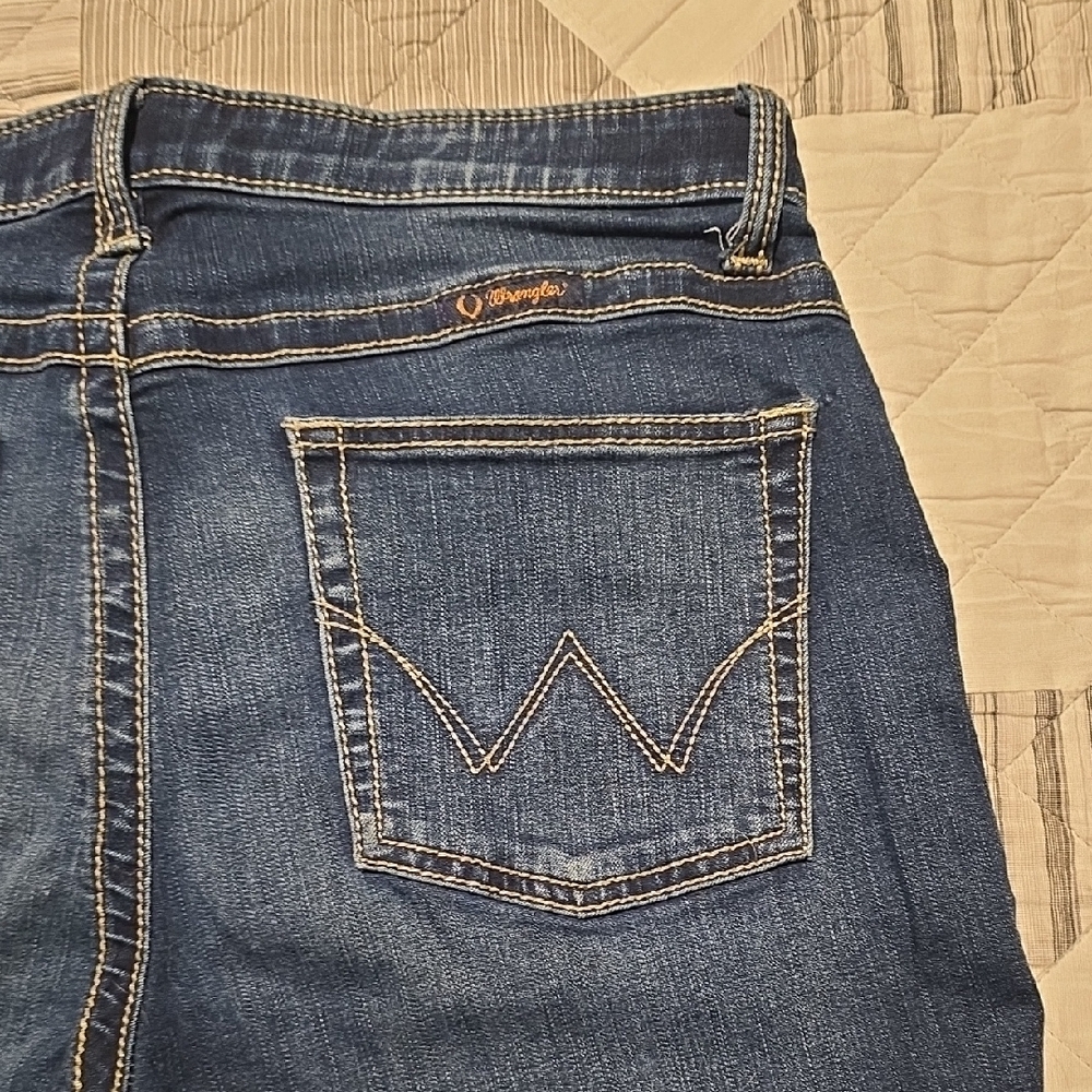 Wrangler Women's Q-Baby Ultimate Riding Jeans
